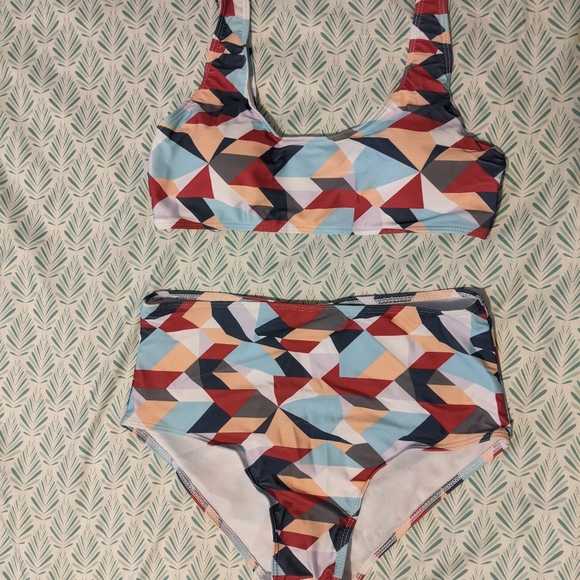 Lilly's Closet Colorful Geo Pattern Active Bikini - Picture 5 of 6